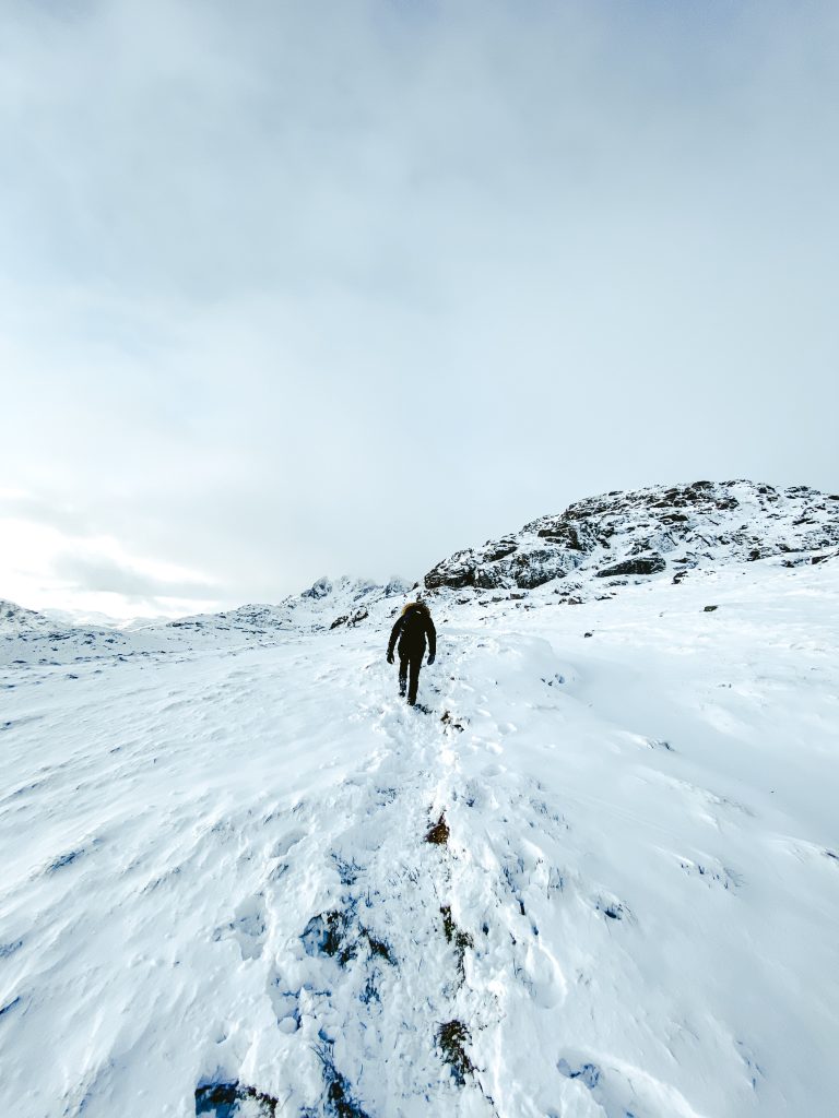 Preparing for the Everest Base Camp Trek: A Comprehensive Guide by EverestDreams.com